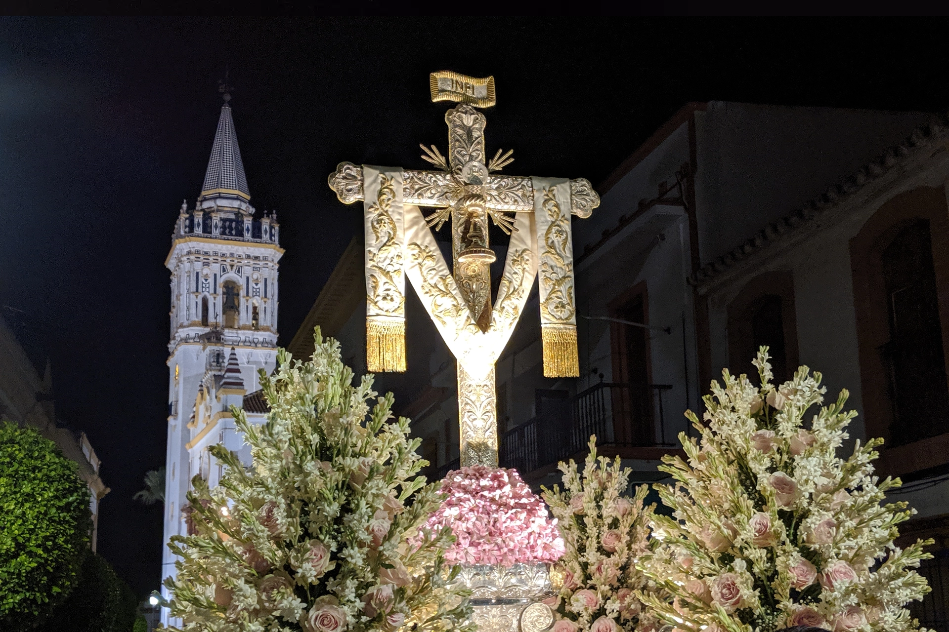 procesion de la Exaltación de la Santa Cruz de la Calle Cabo
